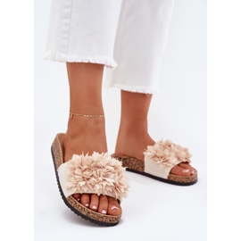 Women's flip flops on a cork sole with decorative flowers beige 2