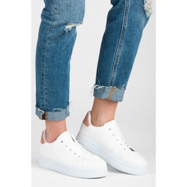 Vices Shoes On The Platform white 1