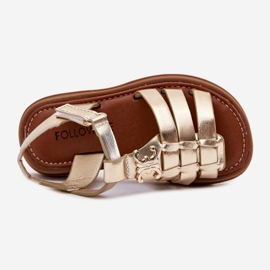 Girls' sandals with a decorative gold detail golden 2 Girls' sandals with a decorative gold detail golden 2