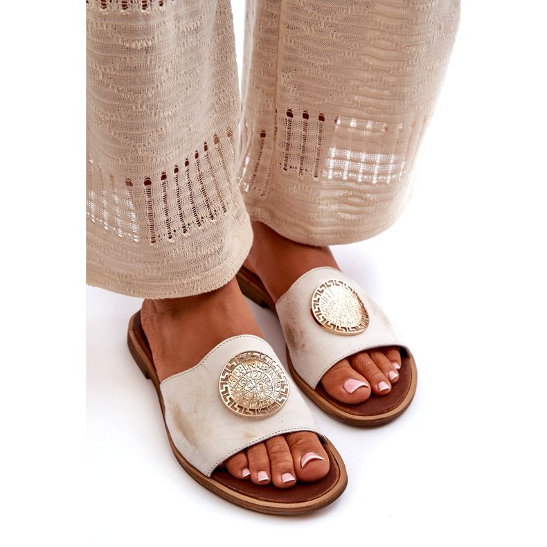 Zazoo 2938 Leather Flip-Flops On a Flat Heel With a Gold Decoration, Brushed white 3