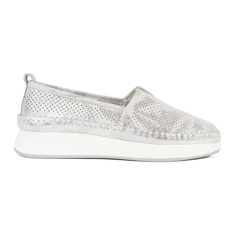 Goodin Silver shoes made of natural leather 1