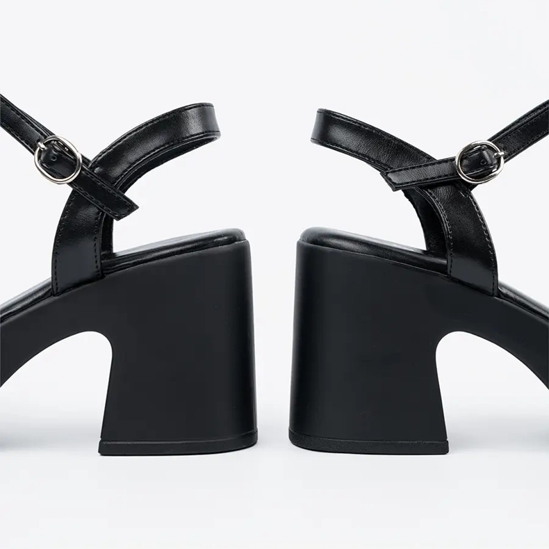 Seastar Black sandals on the post 1 Seastar Black sandals on the post 1