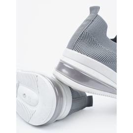 Gray -shaped sports shoes grey 2 Gray -shaped sports shoes grey 2