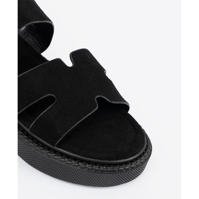 Seastar Black sandals on the platform with cutouts 1