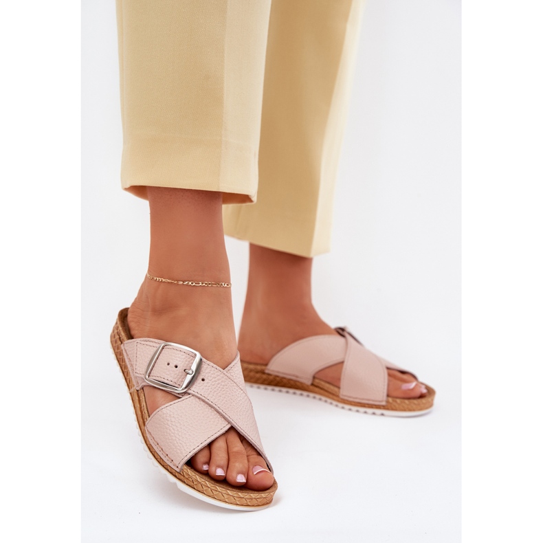 Women's leather slippers with inblu Vo0004GU buckle pink 2