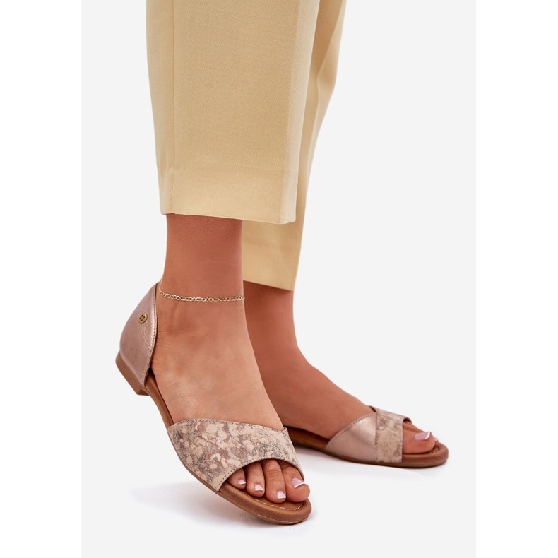 Maciejka flat-heeled women's leather sandals 06947-25 PLN golden 1 Maciejka flat-heeled women's leather sandals 06947-25 PLN golden 1