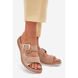 Women's flip flops with a buckle and Velcro inblu MK000013 beige 1 Women's flip flops with a buckle and Velcro inblu MK000013 beige 1