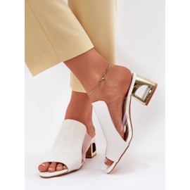 Women's flip flops on the post white 2