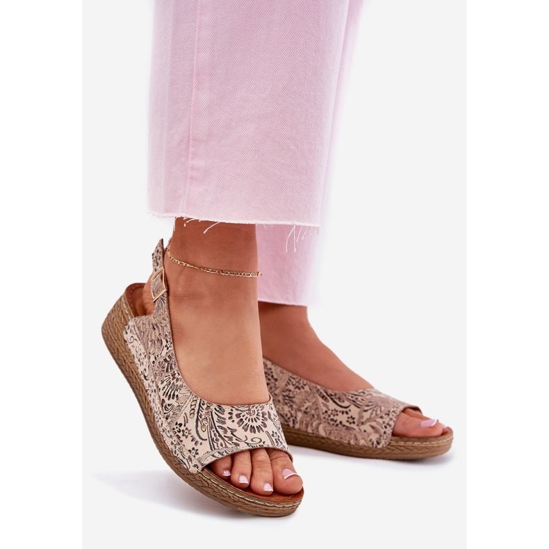 Women's leather sandals on wedge maciejka L7069-04 beige 1 Women's leather sandals on wedge maciejka L7069-04 beige 1