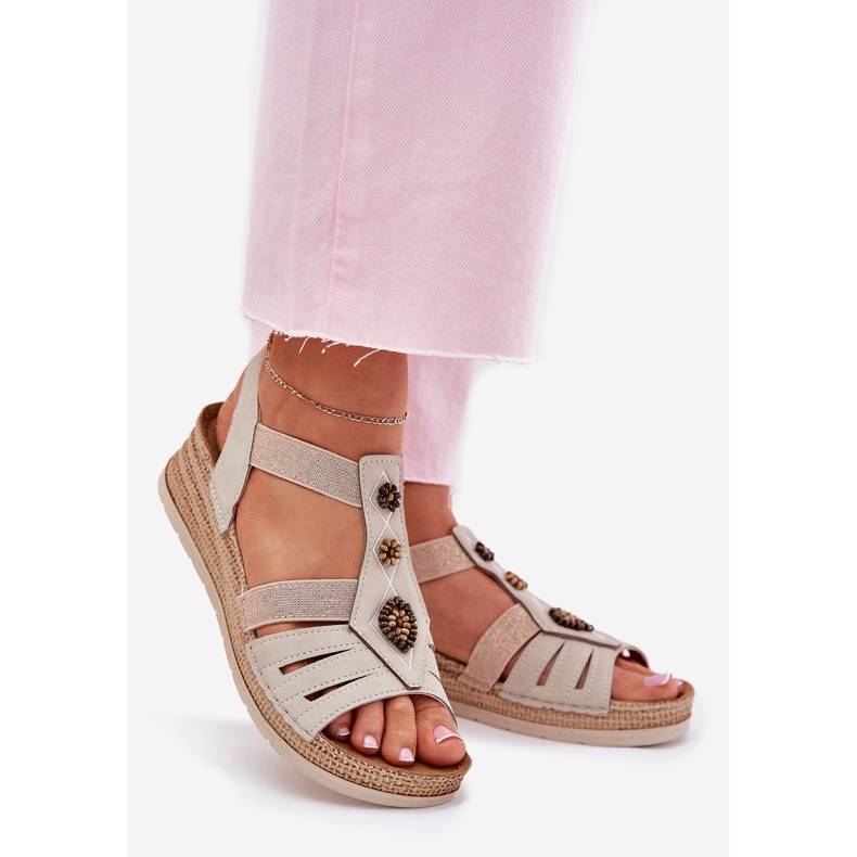 Women's wedge sandals with inblu RV000015 decorations beige 1