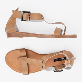 Brown leather sandals in the style of Japanese 2