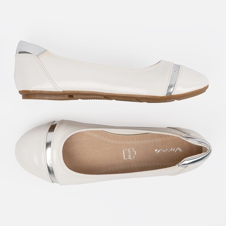 White ballerinas with silver decoration 2