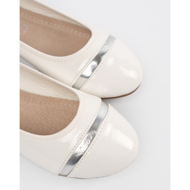 White ballerinas with silver decoration 1
