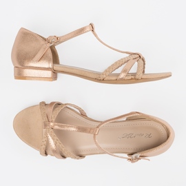 Shelvt Flat beige sandals 1