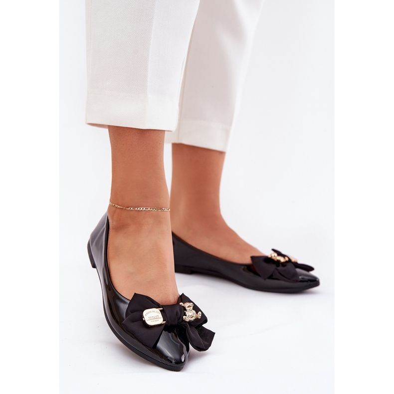 Painted ballerinas with a bow and a golden brooch black 2