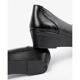 Women's shoes with a snake's skin texture black 1