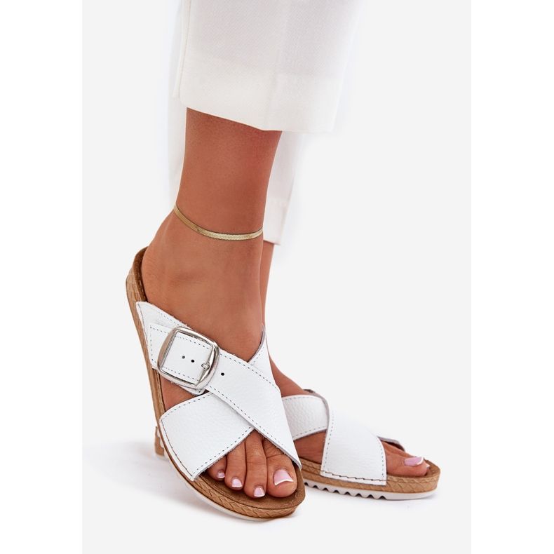 Women's leather slippers with inblu Vo0004GU buckle white 1