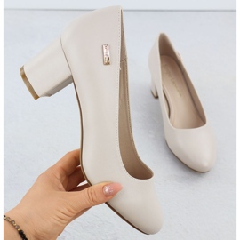 Pumps on the Sergio Leone PB178 flesh -colored post 1 Pumps on the Sergio Leone PB178 flesh -colored post 1