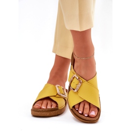 Women's leather flip flops with inblu ed0003iu yellow 1 Women's leather flip flops with inblu ed0003iu yellow 1