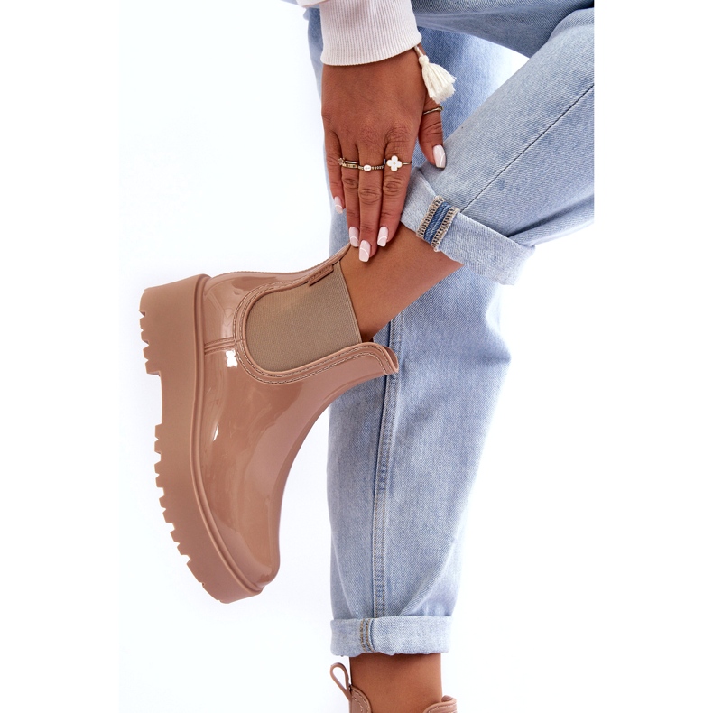 Women's lacquered wellies on the Big Star MM274396 beige platform 3