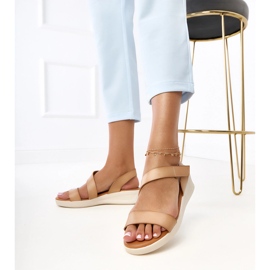 Beige sandals on a low wedge Verkado 2 Beige sandals on a low wedge Verkado 2