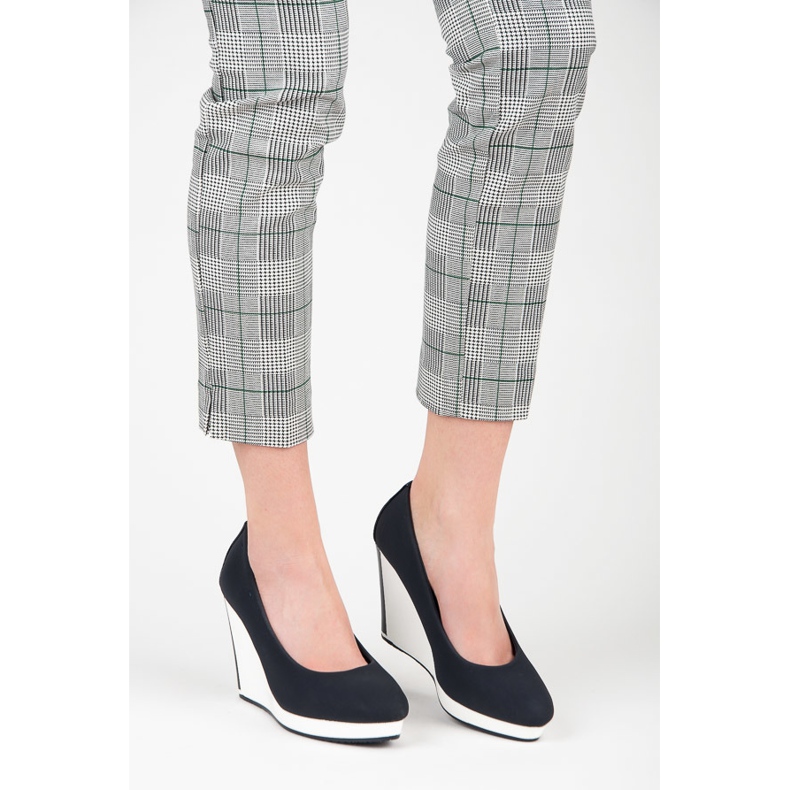 Vices Navy blue wedge pumps 2