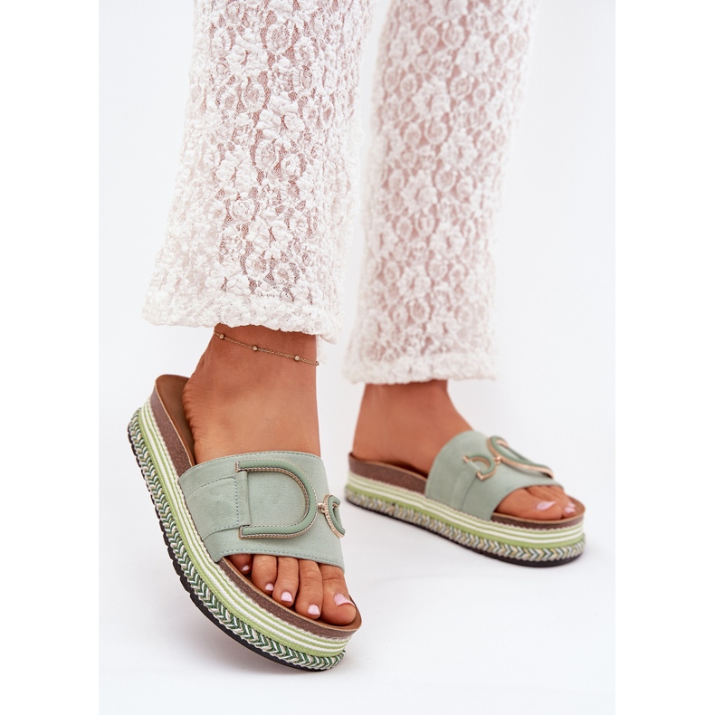 Boto Women's flip flops on the platform with a green daphira decoration 2 Boto Women's flip flops on the platform with a green daphira decoration 2