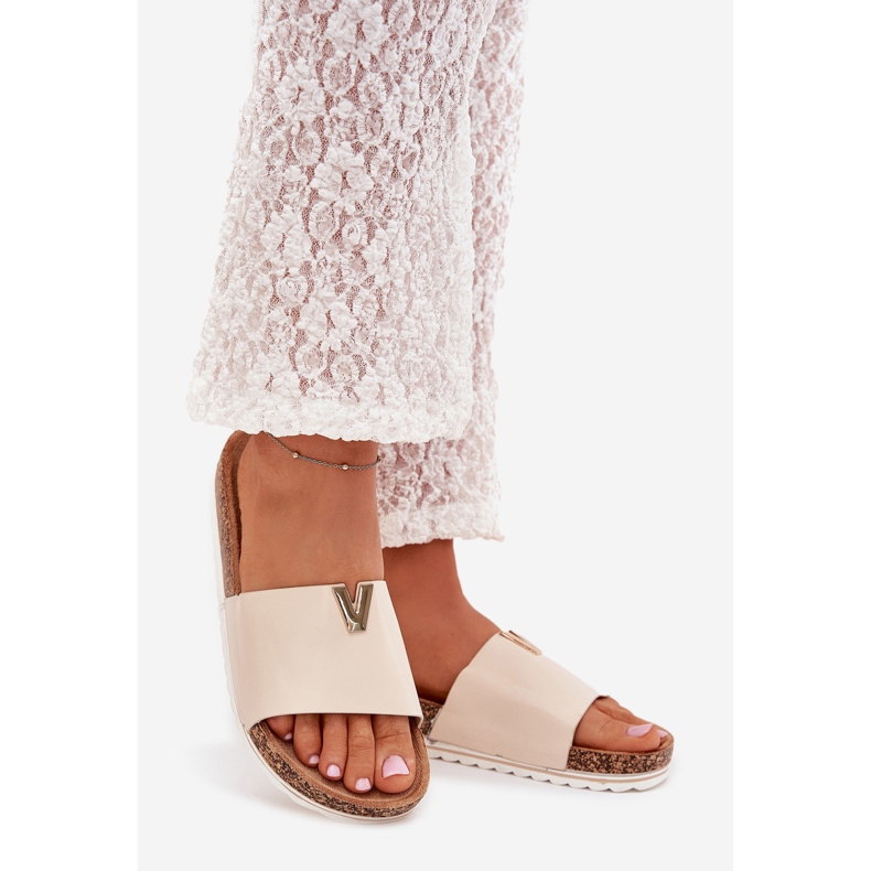 Boto Women's flip flops on a cork platform with decorative detail beige Vessira 1