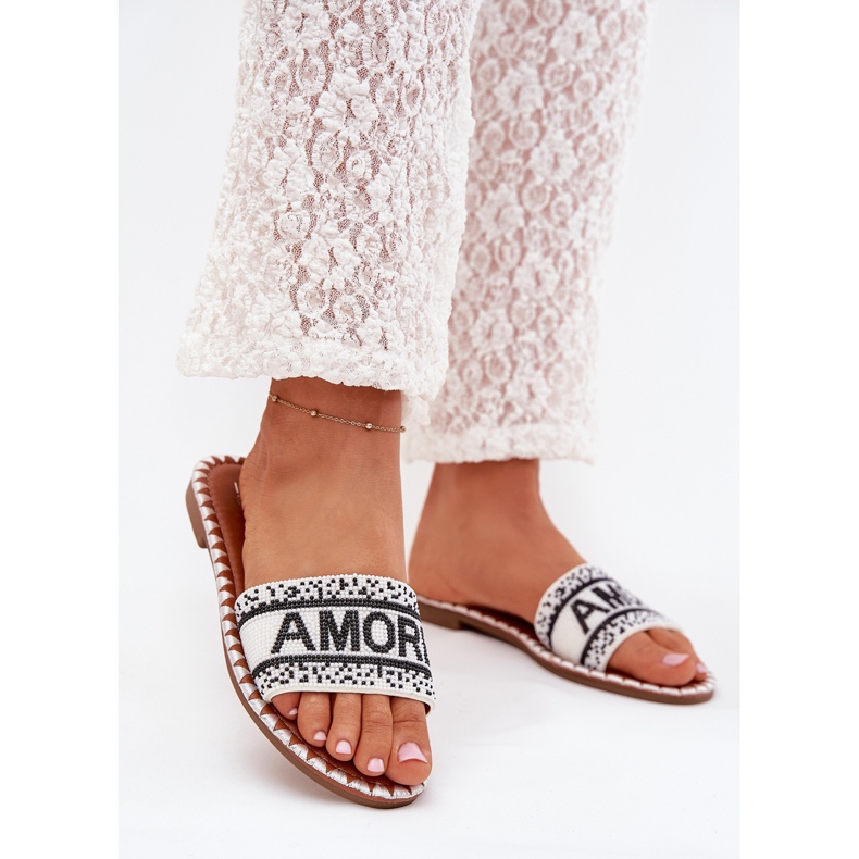 Boto Flat -heeled women's flip flops with AVELINA AVELINA decoration white 2