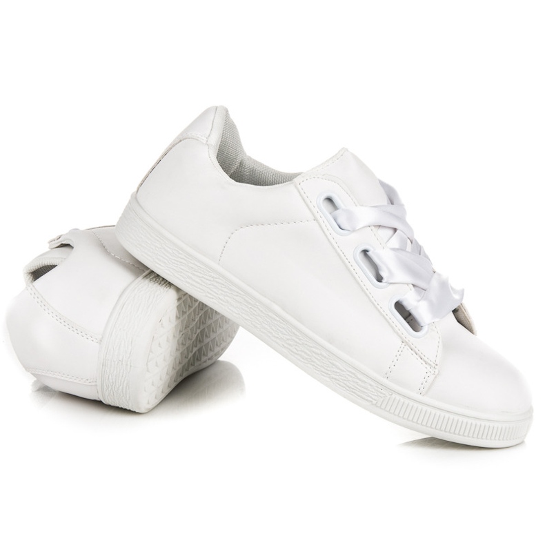 Stylish sneakers with a ribbon white 2