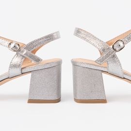 Shelvt Sandals with low -heeled silver 2