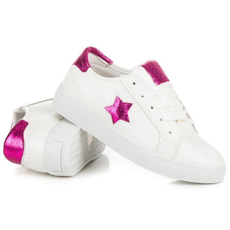 Tied sneakers with a star white 1