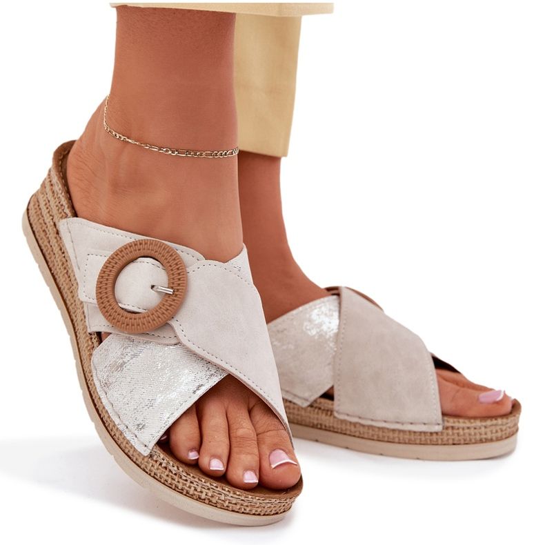 Women's wedges with a decorative inblu RV000012 clamping clamp beige 6 Women's wedges with a decorative inblu RV000012 clamping clamp beige 6