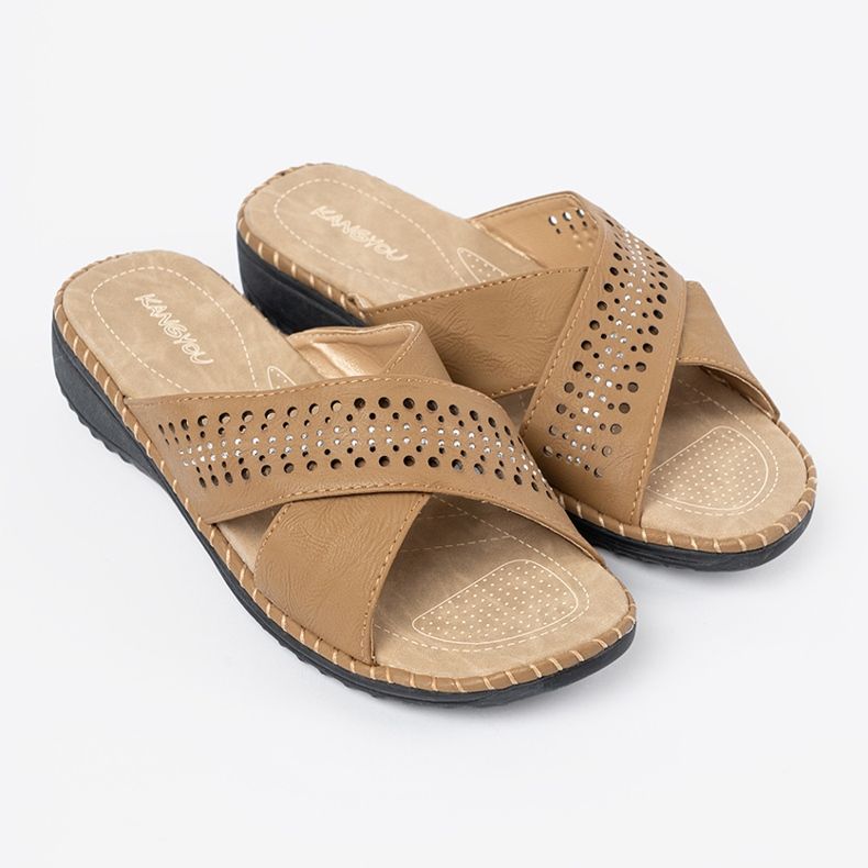 Shelvt Beige flip -flops with an openwork finish 2