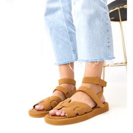 Brown sandals fastened with an ankle Maimuna 2