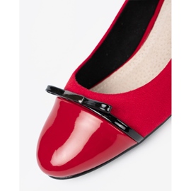 Goodin Red pumps with a bow and a varnished nose 1