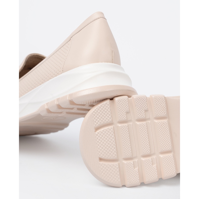 Shelvt Light beige loafers with a decorative golden element 2