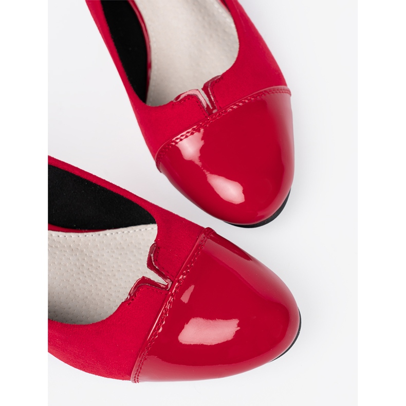 Goodin Red pumps with a varnished toe 1