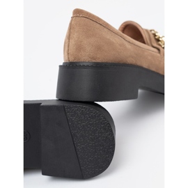 Shelvt Beige loafers with a gold chain. 1 Shelvt Beige loafers with a gold chain. 1