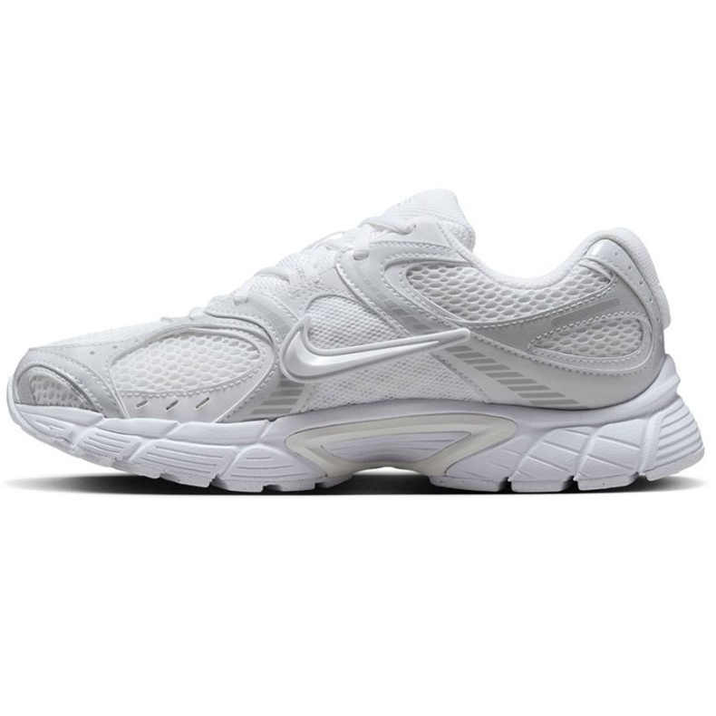 Nike V5 RNR shoes in HQ7901-101 2