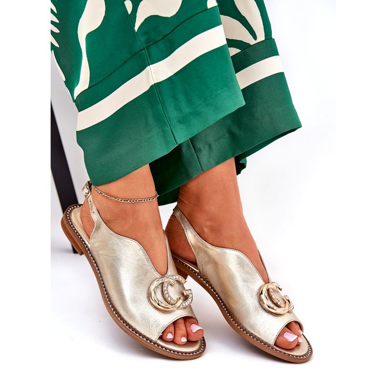 Flat -heeled leather sandals with the decoration of Laura Messi 2865 zlotys golden 4