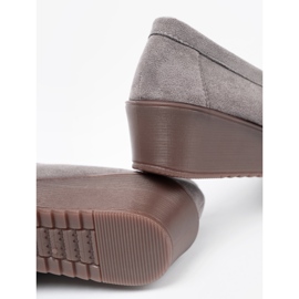 Shelvt Gray shoes with a golden teddy bear grey 1