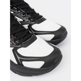 Shelvt Comfortable white and black sports shoes with a mesh structure McArthur 1