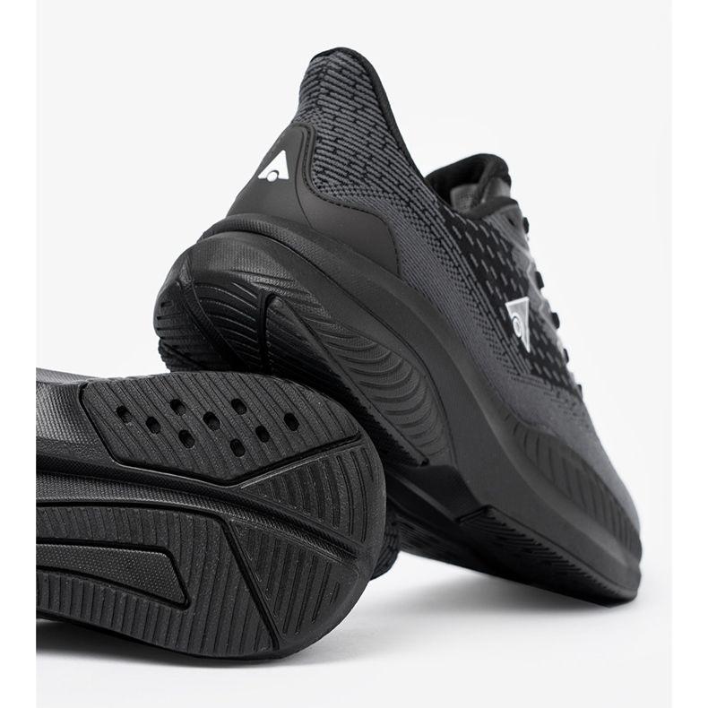 Shelvt Light black sneakers with a breathable mcarthur upper 2 Shelvt Light black sneakers with a breathable mcarthur upper 2