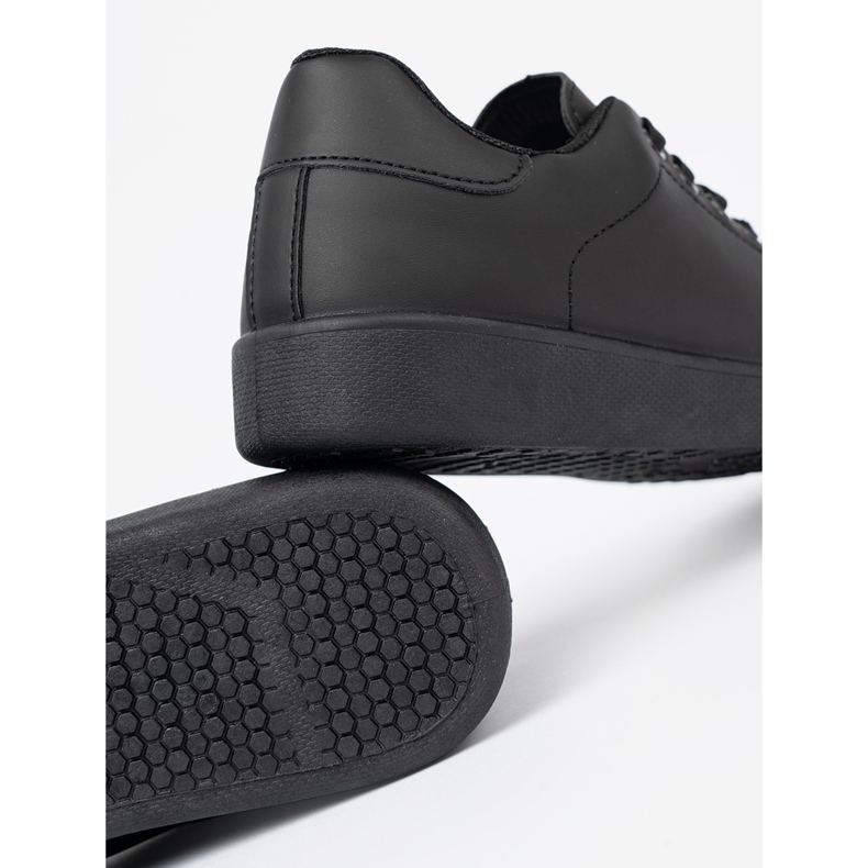 Shelvt Black sneakers with a matte finish and lacing 1