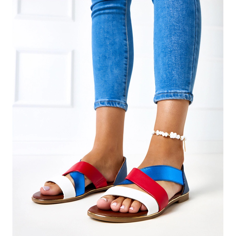 Evento Colorful sandals with a closed heel from Massawa white 1 Evento Colorful sandals with a closed heel from Massawa white 1