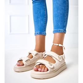 Beige sandals with adjustable beard belts 1 Beige sandals with adjustable beard belts 1