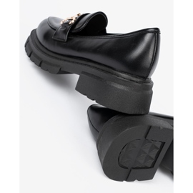 Shelvt Classic black loafers with a metal clamp 1