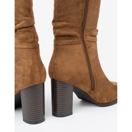 Shelvt Caramel boots with a crinkled upper and heel 1