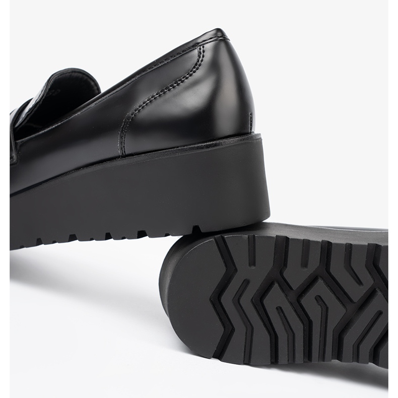 Shelvt Elegant black loafers on a thick sole 2